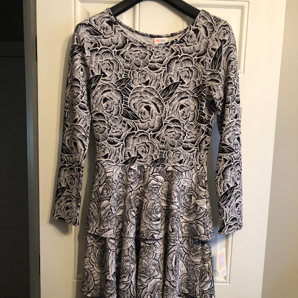 Lularoe Georgia Black & white floral dress Large
